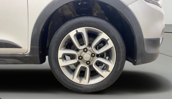 2017 Hyundai i20 Active 1.2 S, Petrol, Manual, 1,03,949 km, Right Front Wheel