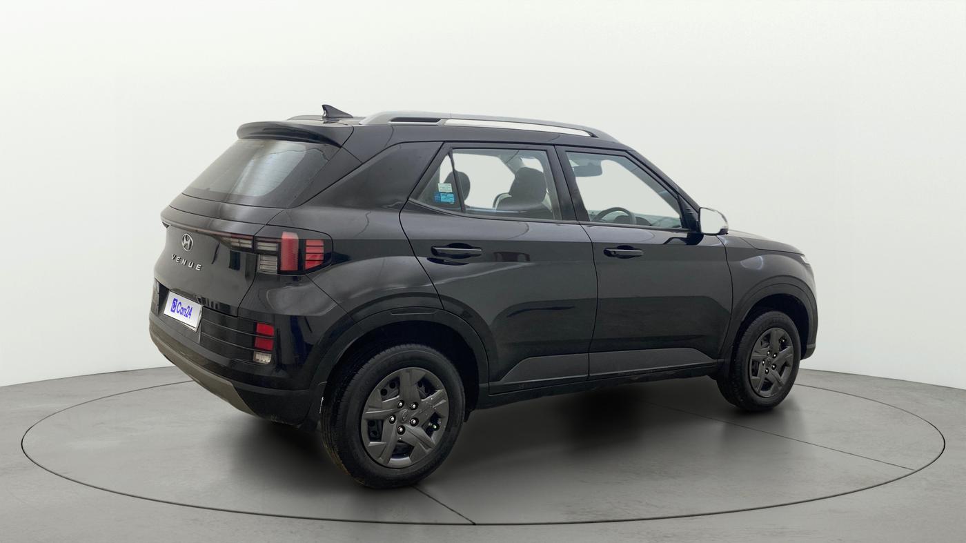 2023 Hyundai VENUE S(O) 1.2, Petrol, Manual, 18,060 km, Right Back Diagonal