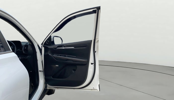 2021 KIA SONET GTX PLUS 1.0 IMT, Petrol, Manual, 60,670 km, RHS Front Door