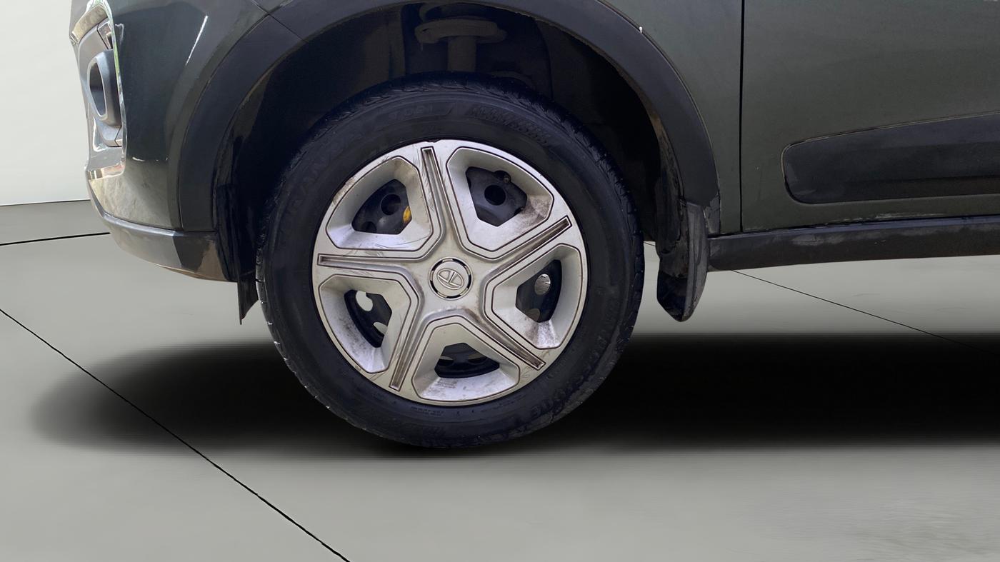 2022 Tata NEXON XZ PETROL, Petrol, Manual, 28,250 km, Left Front Wheel