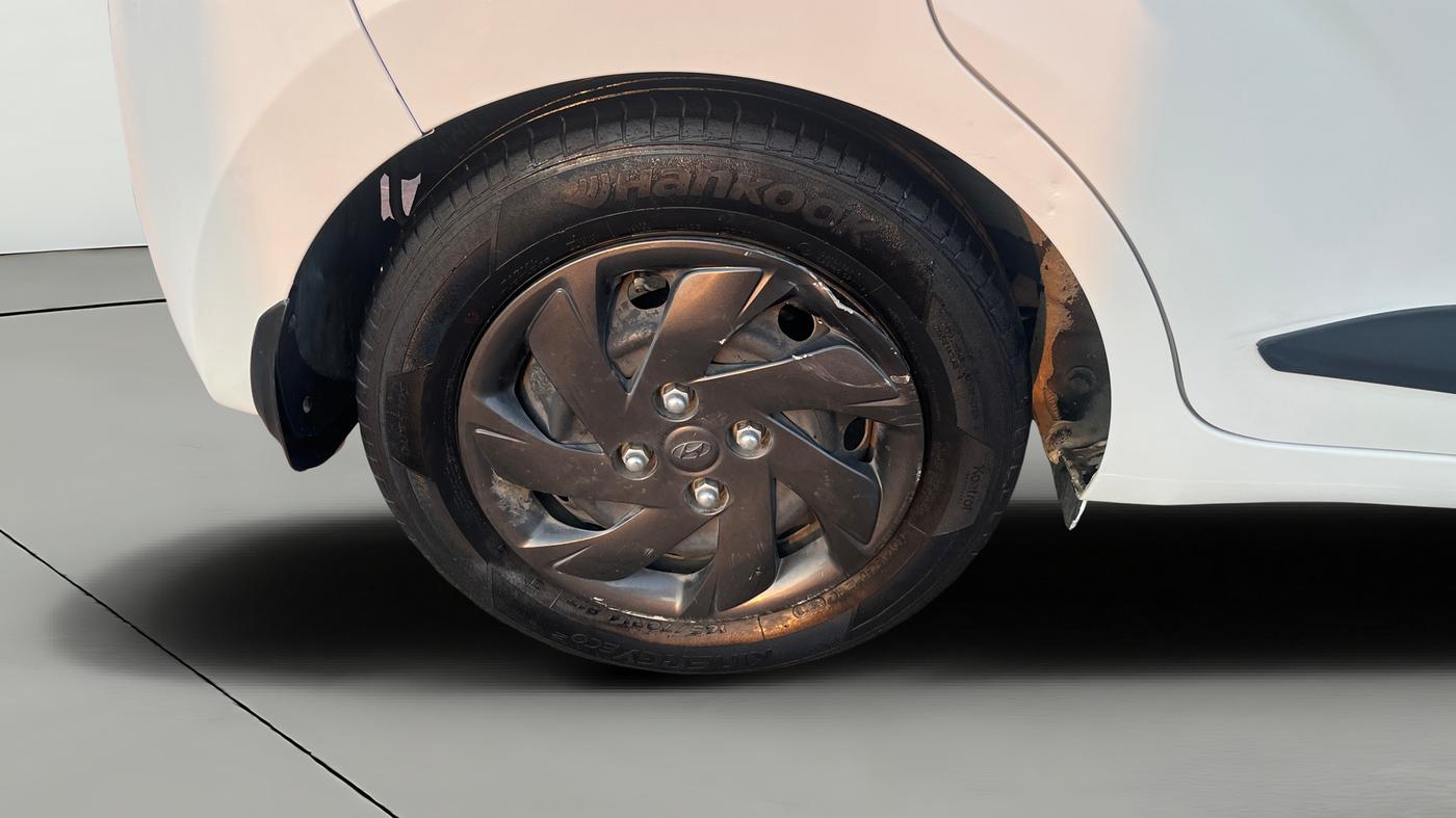 2019 Hyundai NEW SANTRO Sportz AMT SE, CNG, Automatic, 49,470 km, Right Rear Wheel
