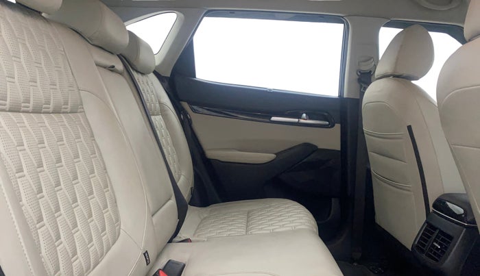 2019 KIA SELTOS HTX 1.5 DIESEL, Diesel, Manual, 92,442 km, Right Side Rear Door Cabin