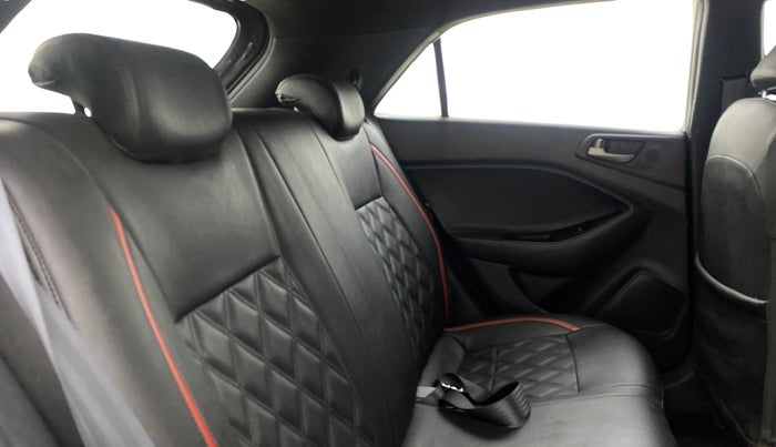 2018 Hyundai Elite i20 ASTA 1.2 DUAL TONE, Petrol, Manual, 25,083 km, Right Side Rear Door Cabin