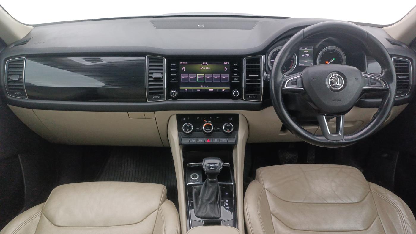 2017 Skoda Kodiaq STYLE 2.0 TDI 4X4 AT, Diesel, Automatic, 1,00,397 km, Dashboard