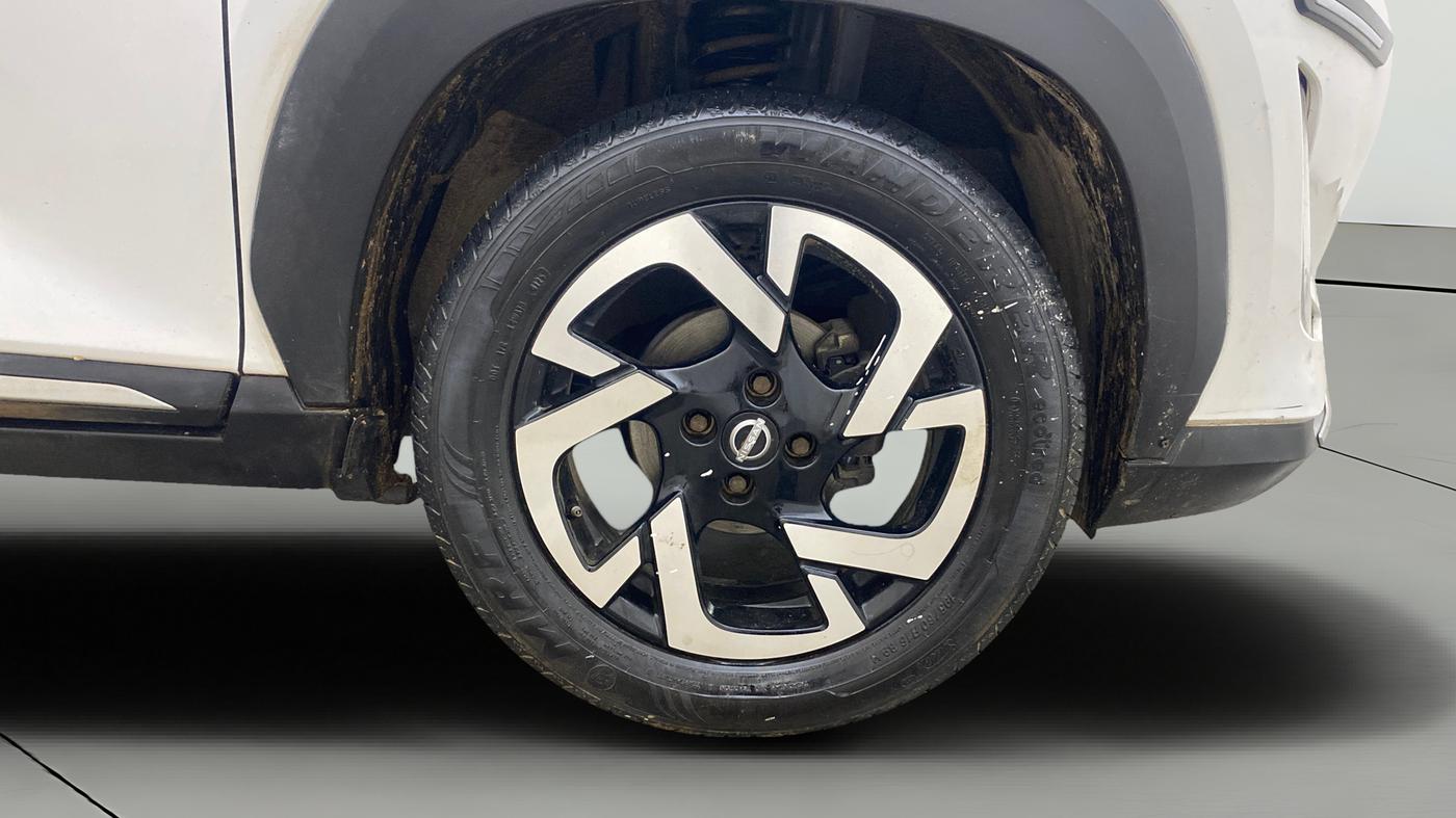 2022 Nissan MAGNITE XV PREMIUM TURBO CVT, Petrol, Automatic, 74,360 km, Right Front Wheel