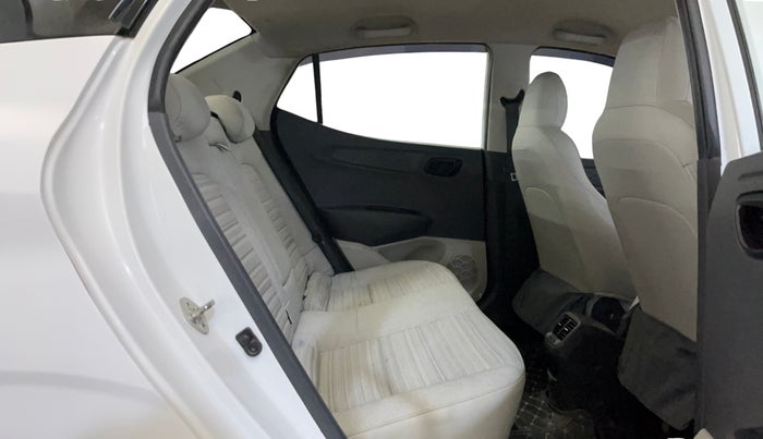 2021 Hyundai AURA S 1.2, Petrol, Manual, 33,902 km, Right Side Rear Door Cabin