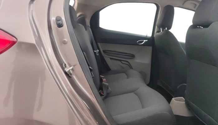 2016 Tata Tiago XZ PETROL, CNG, Manual, 58,495 km, Right Side Rear Door Cabin