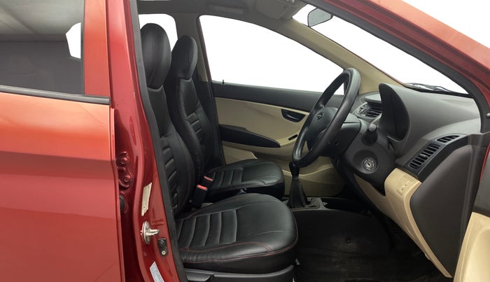 2014 Hyundai Eon ERA +, Petrol, Manual, 1,07,846 km, Right Side Front Door Cabin