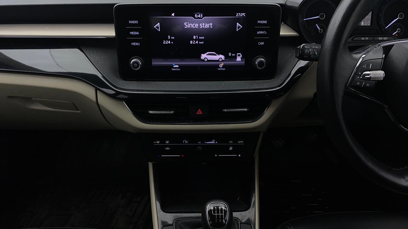 2023 Skoda SLAVIA Ambition 1.5L TSI, Petrol, Manual, 52,161 km, Air Conditioner