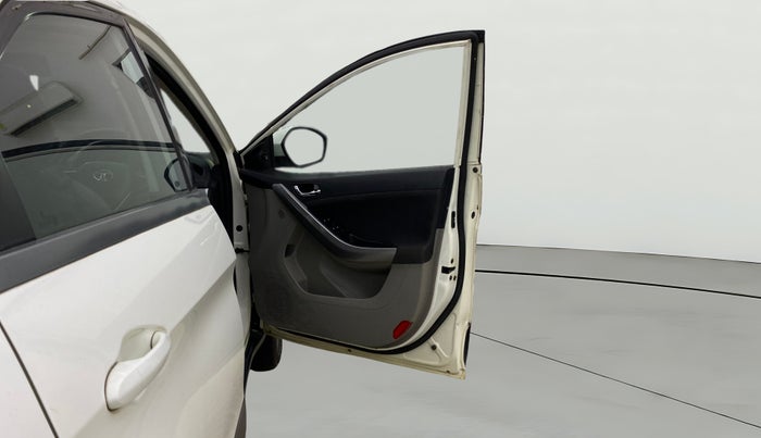 2017 Tata NEXON XZ PLUS PETROL, Petrol, Manual, 86,660 km, RHS Front Door