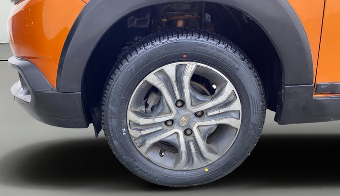 2018 Tata TIAGO NRG PETROL, Petrol, Manual, 1,17,010 km, Left Front Wheel