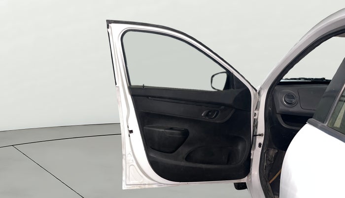 2018 Renault Kwid RXT 0.8, Petrol, Manual, 62,058 km, LHS Front Door