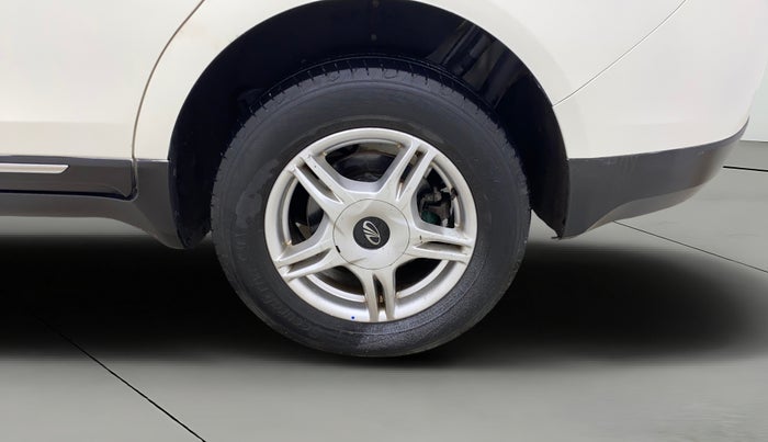 2018 Mahindra MARAZZO M6 8 STR, Diesel, Manual, 1,44,295 km, Left Rear Wheel