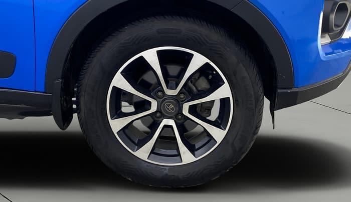 2020 Tata NEXON XZA PLUS (O) DIESEL, Diesel, Automatic, 60,064 km, Right Front Wheel