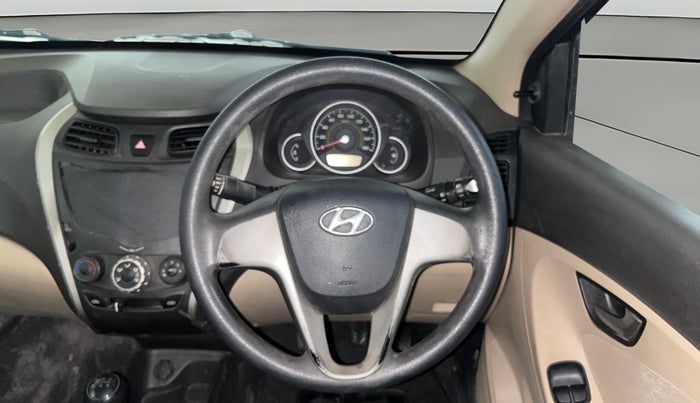 2015 Hyundai Eon SPORTZ, Petrol, Manual, 58,584 km, Steering Wheel Close Up