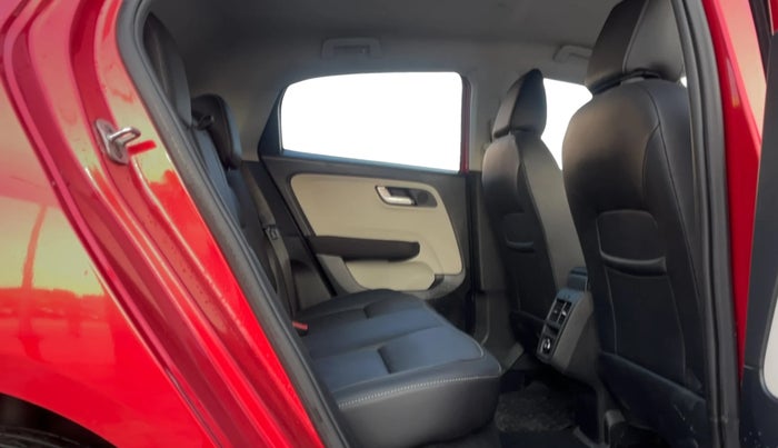 2021 Tata ALTROZ XZ PLUS DIESEL, Diesel, Manual, 89,664 km, Right Side Rear Door Cabin