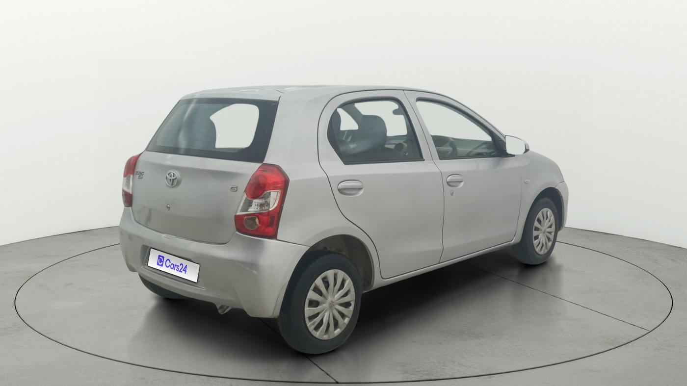 2015 Toyota Etios Liva G, Petrol, Manual, 83,141 km, Right Back Diagonal