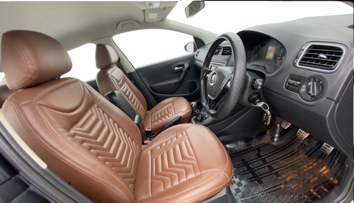 2017 Volkswagen Vento ALLSTAR 1.6, Petrol, Manual, 1,10,750 km, Right Side Front Door Cabin