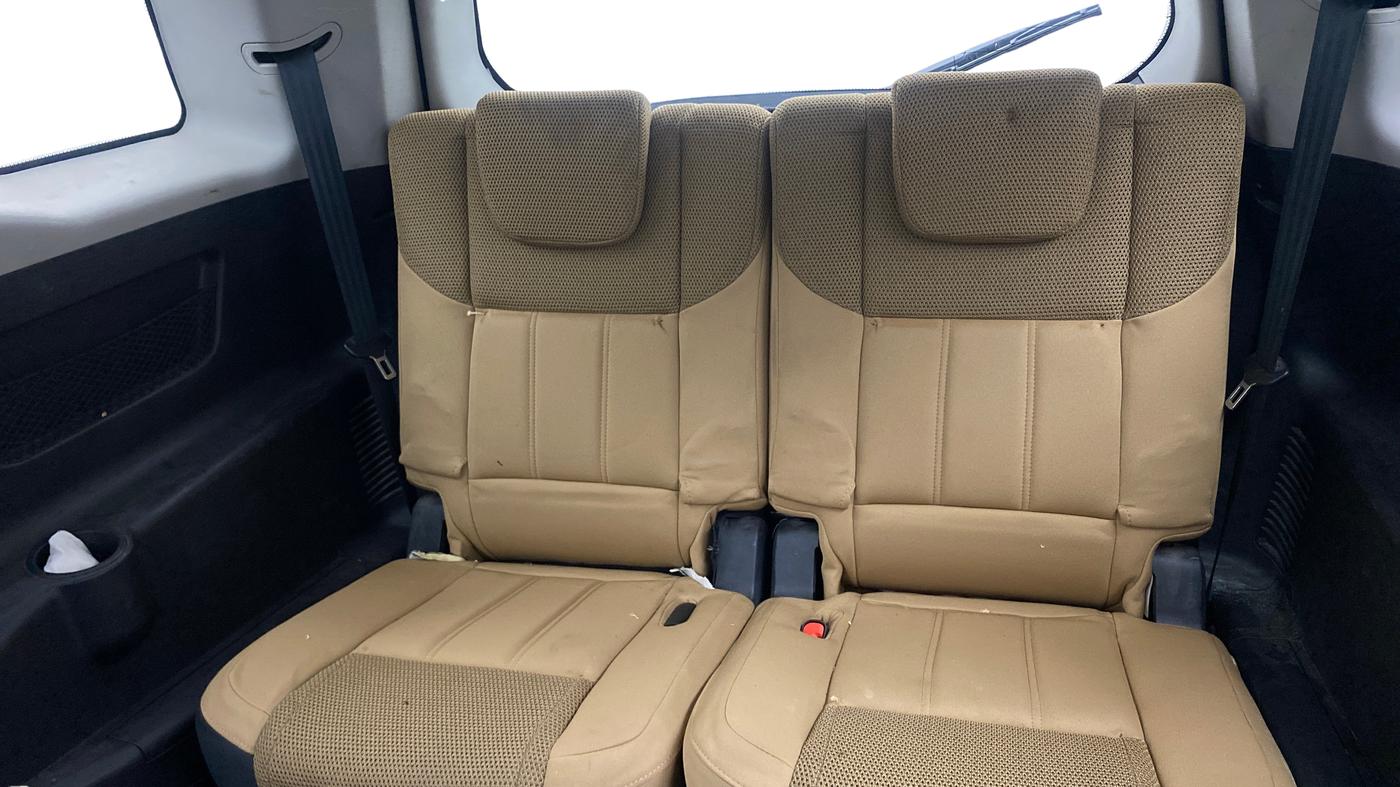 2019 Mahindra XUV500 W7, Diesel, Manual, 98,564 km, Third Seat Row ( optional )