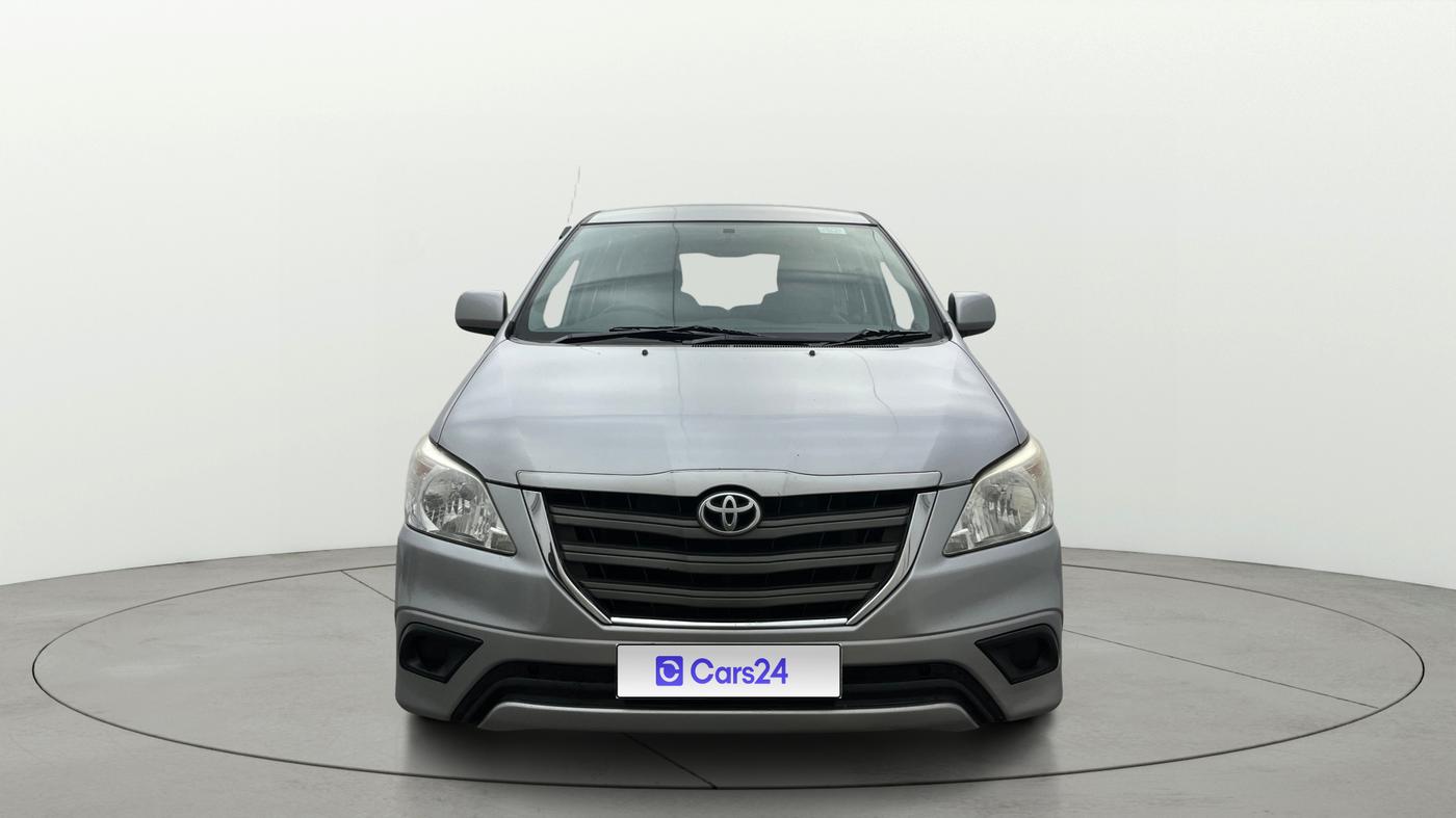 2015 Toyota Innova 2.5 GX 7 STR, Diesel, Manual, 1,10,102 km, Front
