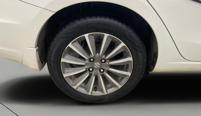 2022 Maruti Ciaz ALPHA 1.5 SHVS PETROL, Petrol, Manual, 45,939 km, Right Rear Wheel