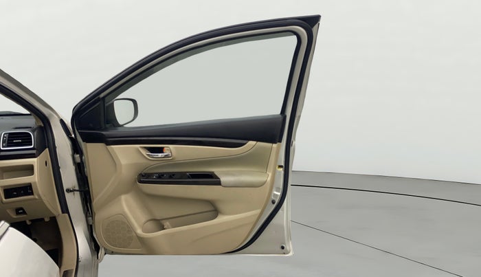 2018 Maruti Ciaz ALPHA 1.4 PETROL, Petrol, Manual, 81,851 km, RHS Front Door