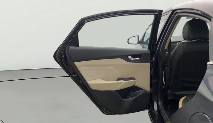 2018 Hyundai Verna 1.6 VTVT SX, Petrol, Manual, 86,191 km, LHS Rear Door