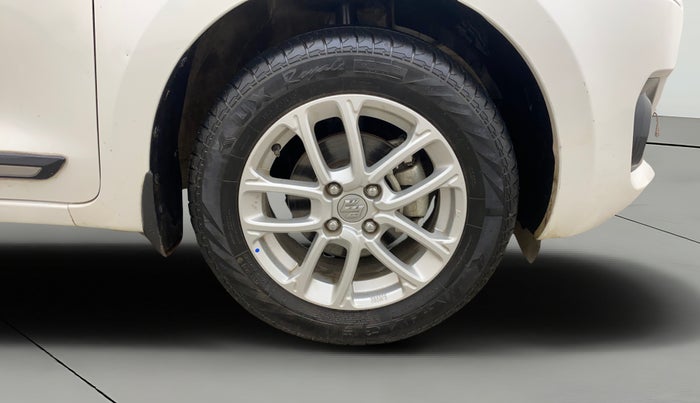 2023 Maruti Swift ZXI, Petrol, Manual, 34,801 km, Right Front Wheel