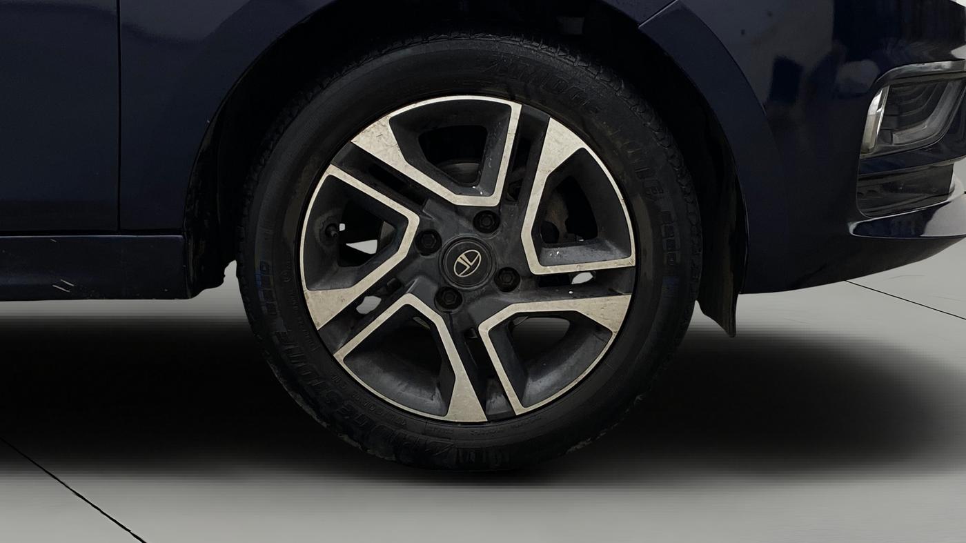 2022 Tata Tiago XZA PLUS PETROL, Petrol, Automatic, 45,404 km, Right Front Wheel