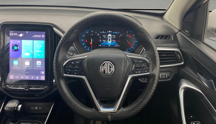 2019 MG HECTOR SHARP 1.5 DCT PETROL, Petrol, Automatic, 1,04,398 km, Steering Wheel Close Up