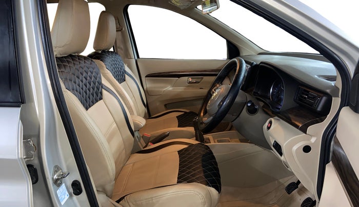 2020 Maruti Ertiga ZXI+ SHVS, Petrol, Manual, 46,413 km, Right Side Front Door Cabin