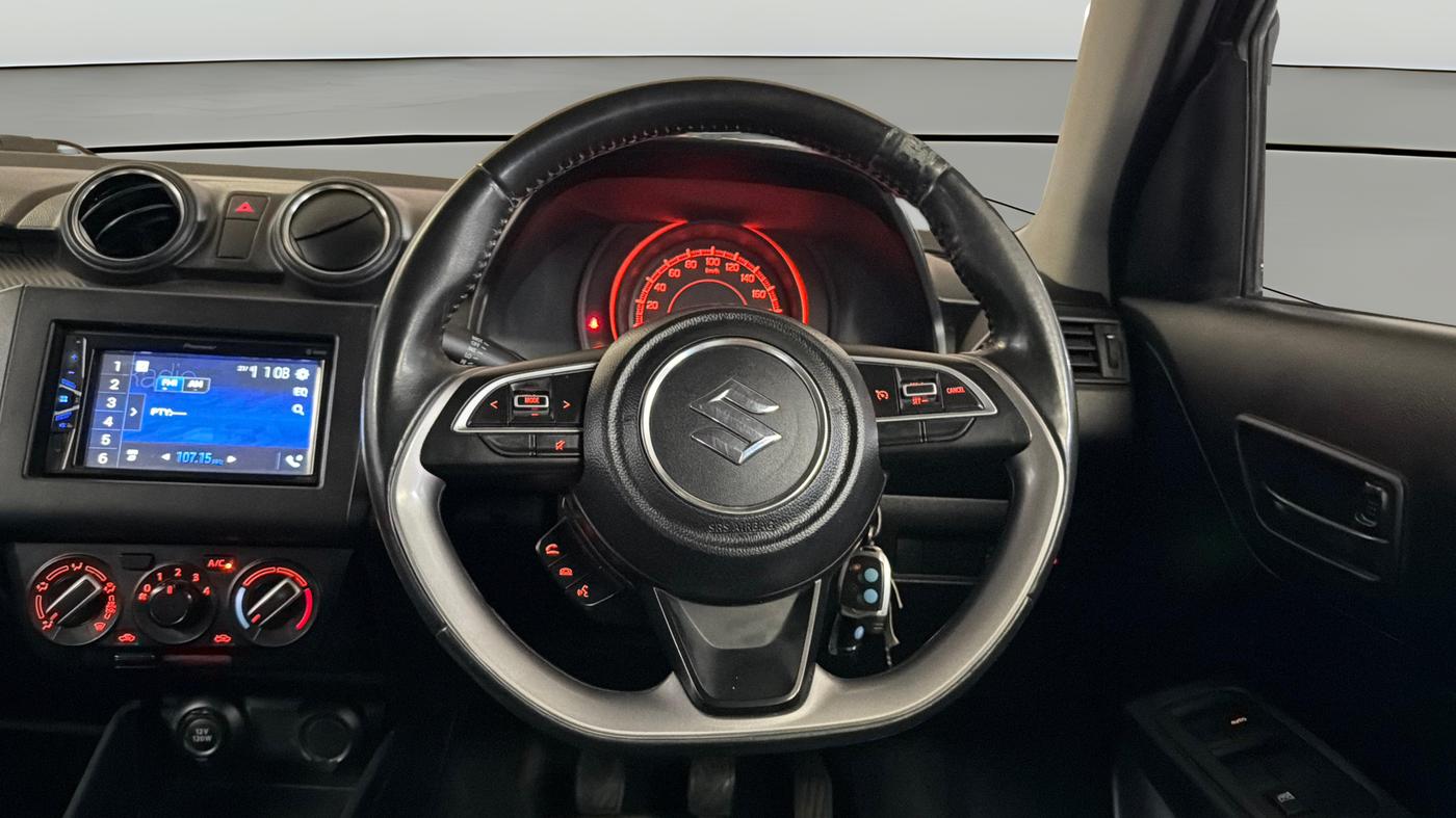 2022 Maruti Swift LXI, Petrol, Manual, 83,774 km, Steering Wheel Close Up