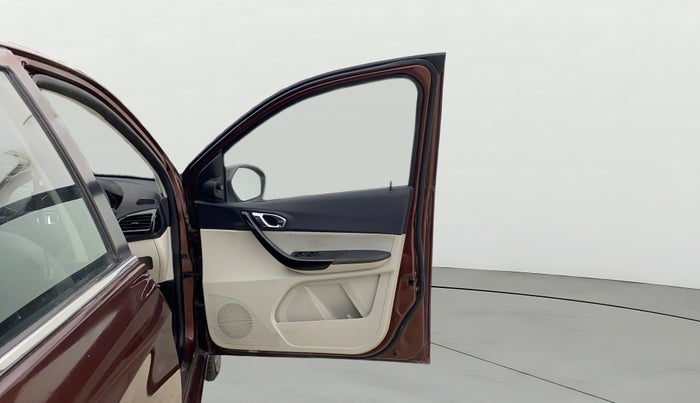 2022 Tata TIGOR XZ PLUS CNG, CNG, Manual, 68,597 km, RHS Front Door