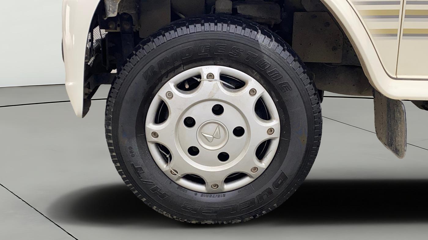 2024 Mahindra Bolero B6, Diesel, Manual, 36,250 km, Left Front Wheel