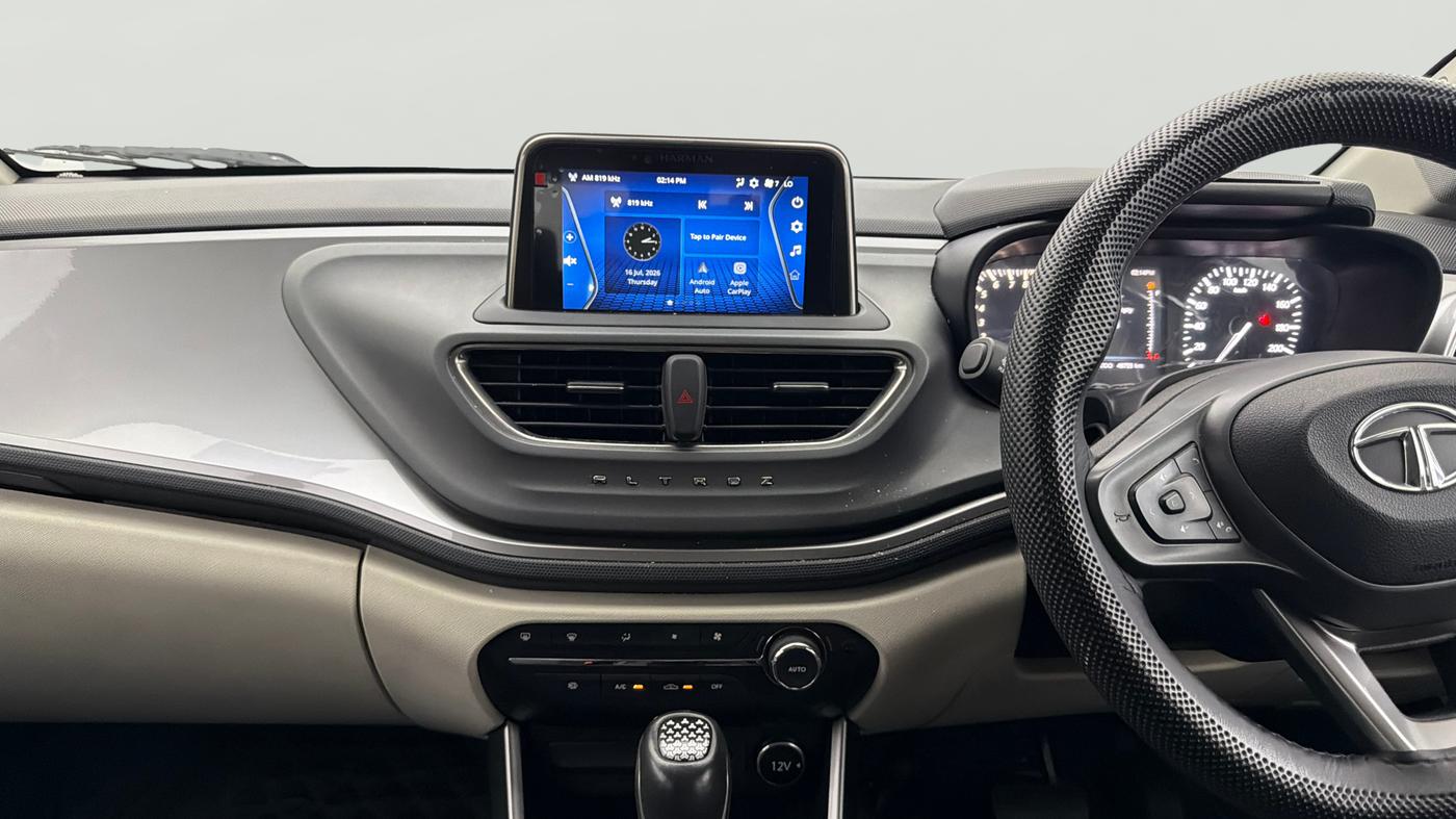 2022 Tata ALTROZ XZA PLUS, Petrol, Automatic, 49,745 km, Air Conditioner