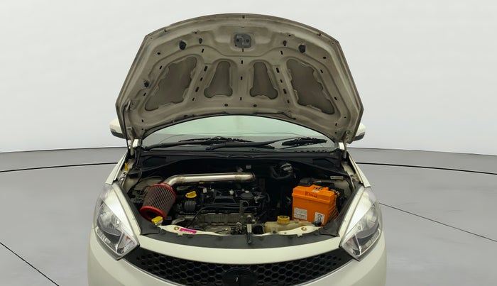 2018 Tata Tiago XZ PETROL, Petrol, Manual, 70,316 km, Open Bonet