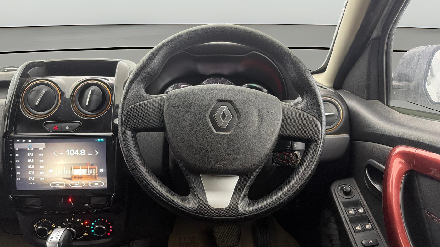 2017 Renault Duster RXS CVT, Petrol, Automatic, 56,055 km, Steering Wheel Close Up