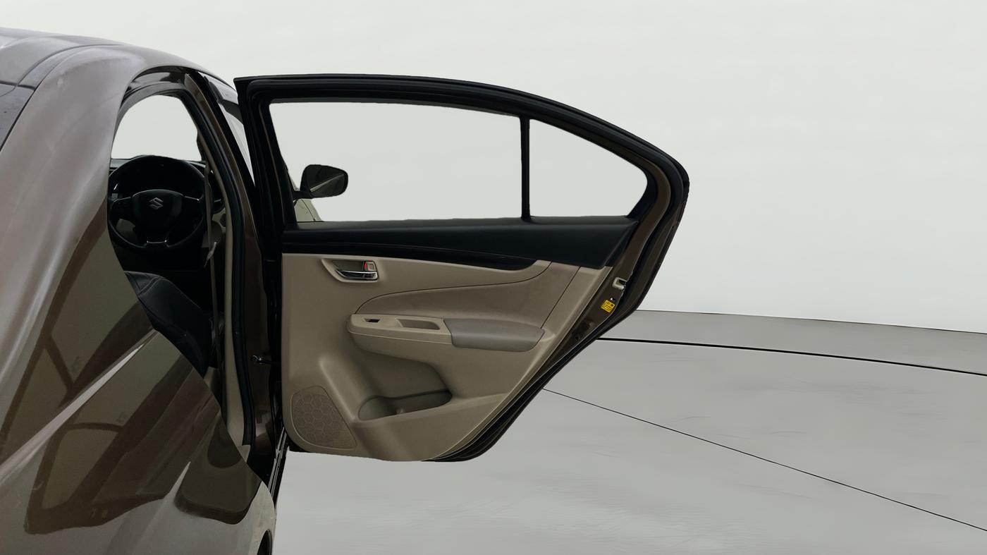 2016 Maruti Ciaz VXI+, Petrol, Manual, 61,684 km, RHS Rear Door