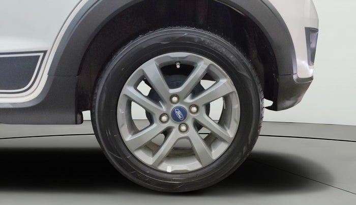 2019 Ford FREESTYLE TITANIUM 1.2 PETROL, Petrol, Manual, 56,903 km, Left Rear Wheel