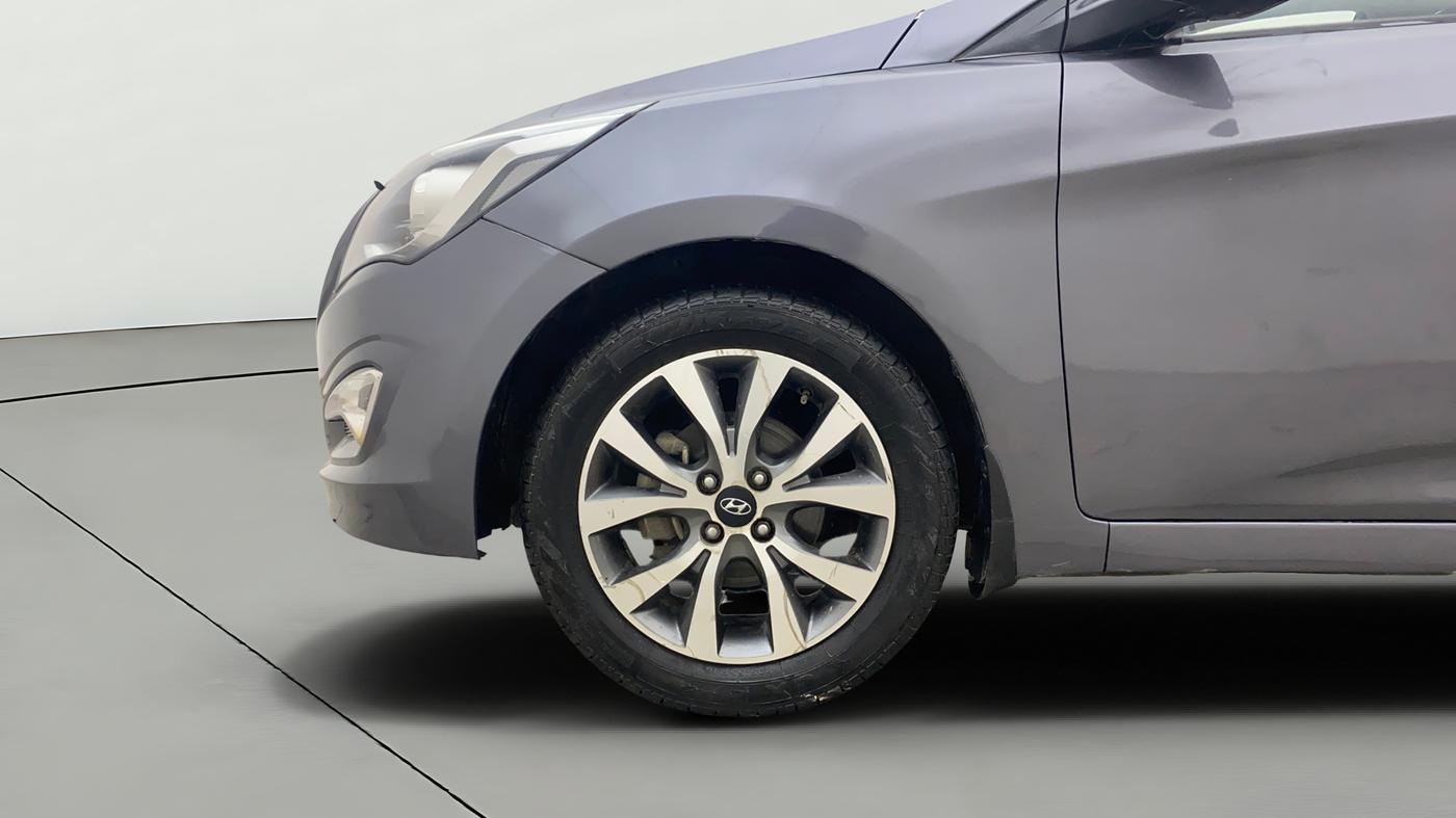 2015 Hyundai Verna FLUIDIC 4S 1.6 VTVT S(O), Petrol, Manual, 52,154 km, Left Front Wheel