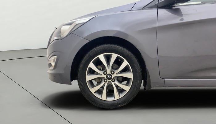 2015 Hyundai Verna FLUIDIC 4S 1.6 VTVT S(O), Petrol, Manual, 52,154 km, Left Front Wheel