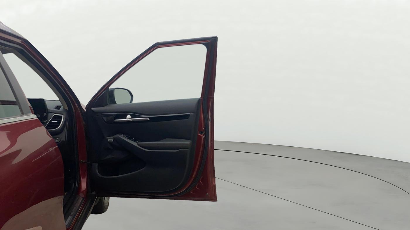 2021 KIA SELTOS GTX PLUS AT 1.5 DIESEL, Diesel, Automatic, 1,23,234 km, RHS Front Door