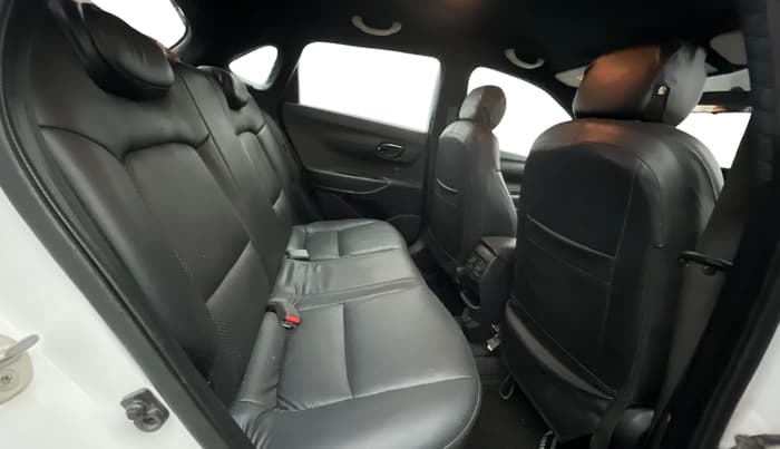 2022 Hyundai NEW I20 SPORTZ 1.5 MT, Diesel, Manual, 69,739 km, Right Side Rear Door Cabin
