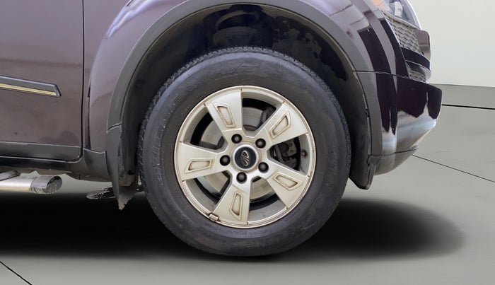 2014 Mahindra XUV500 W8, Diesel, Manual, 54,201 km, Right Front Wheel