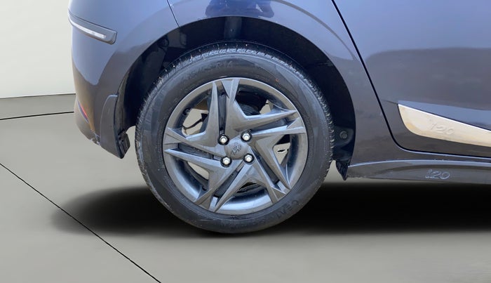 2021 Hyundai NEW I20 SPORTZ 1.2 MT, Petrol, Manual, 13,513 km, Right Rear Wheel