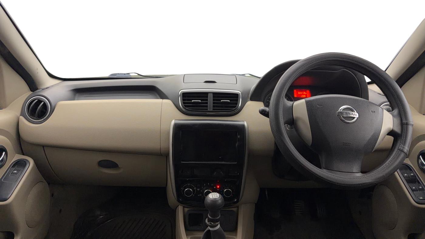 2014 Nissan Terrano XL (P), Petrol, Manual, 60,209 km, Dashboard