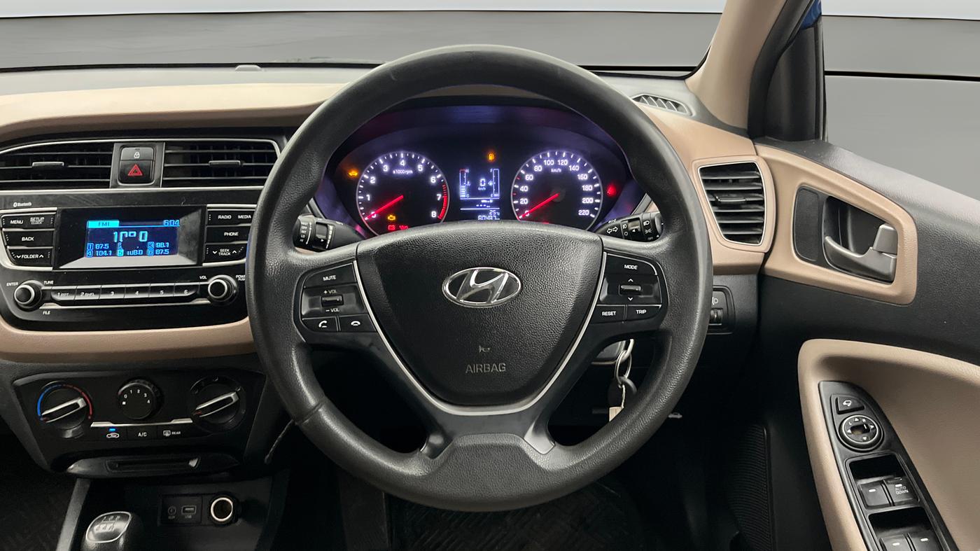 2018 Hyundai Elite i20 SPORTZ 1.2, CNG, Manual, 79,397 km, Steering Wheel Close Up