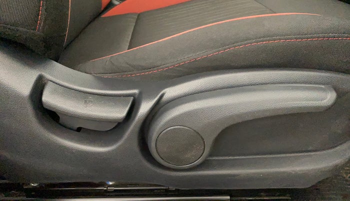 2018 Hyundai Elite i20 ASTA 1.2 DUAL TONE, Petrol, Manual, 56,929 km, Driver Side Adjustment Panel