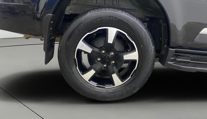 2024 Mahindra SCORPIO CLASSIC S11 7STR, Diesel, Manual, 32,413 km, Right Rear Wheel