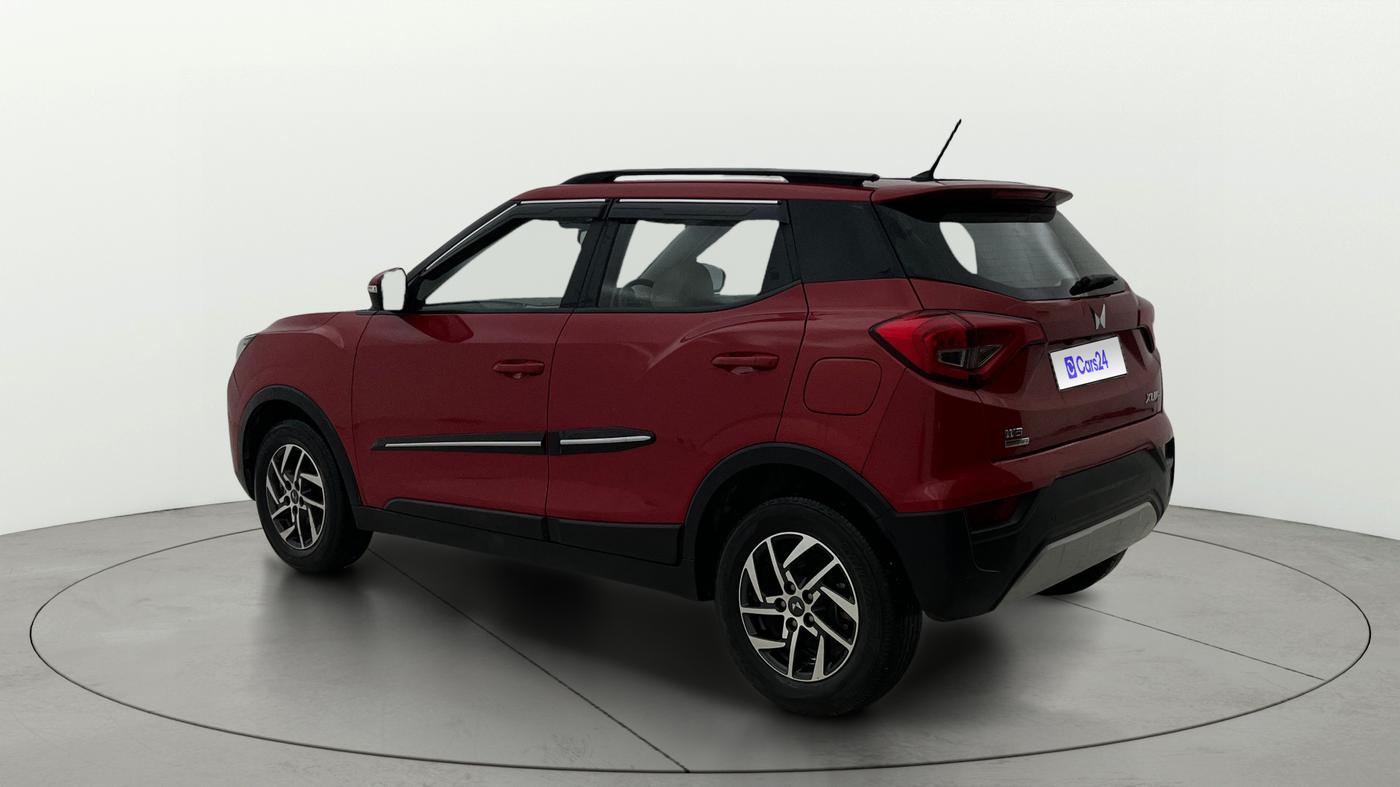 2023 Mahindra XUV300 W8 (O) 1.2 PETROL AMT, Petrol, Automatic, 9,410 km, Left Back Diagonal